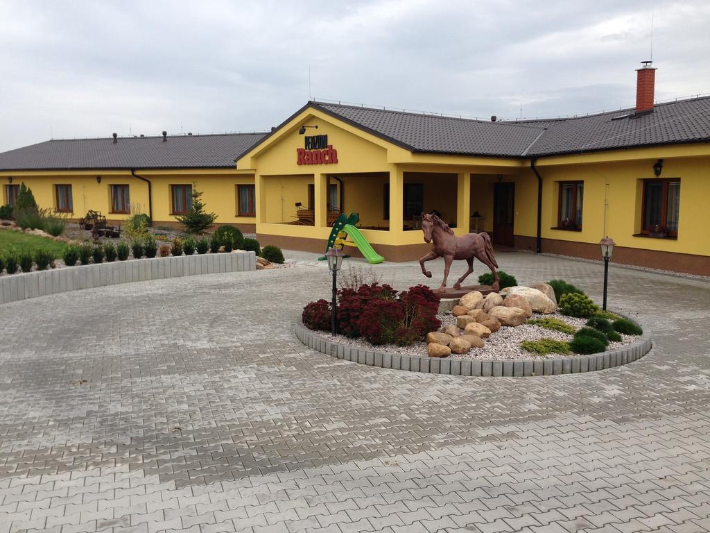 Penzion Ranch Horovice Exterior photo